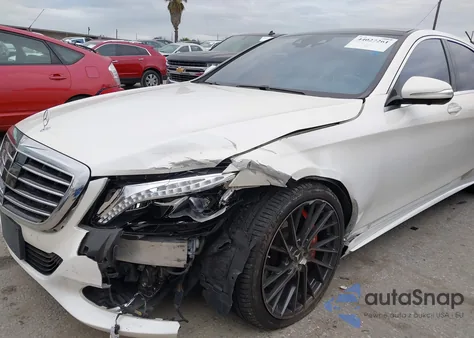 2016 Mercedes-Benz S 550 z USA, uszkodzony, nr VIN WDDUG8CB8GA214690
